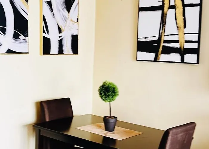 Mosaic Tower Apartment *